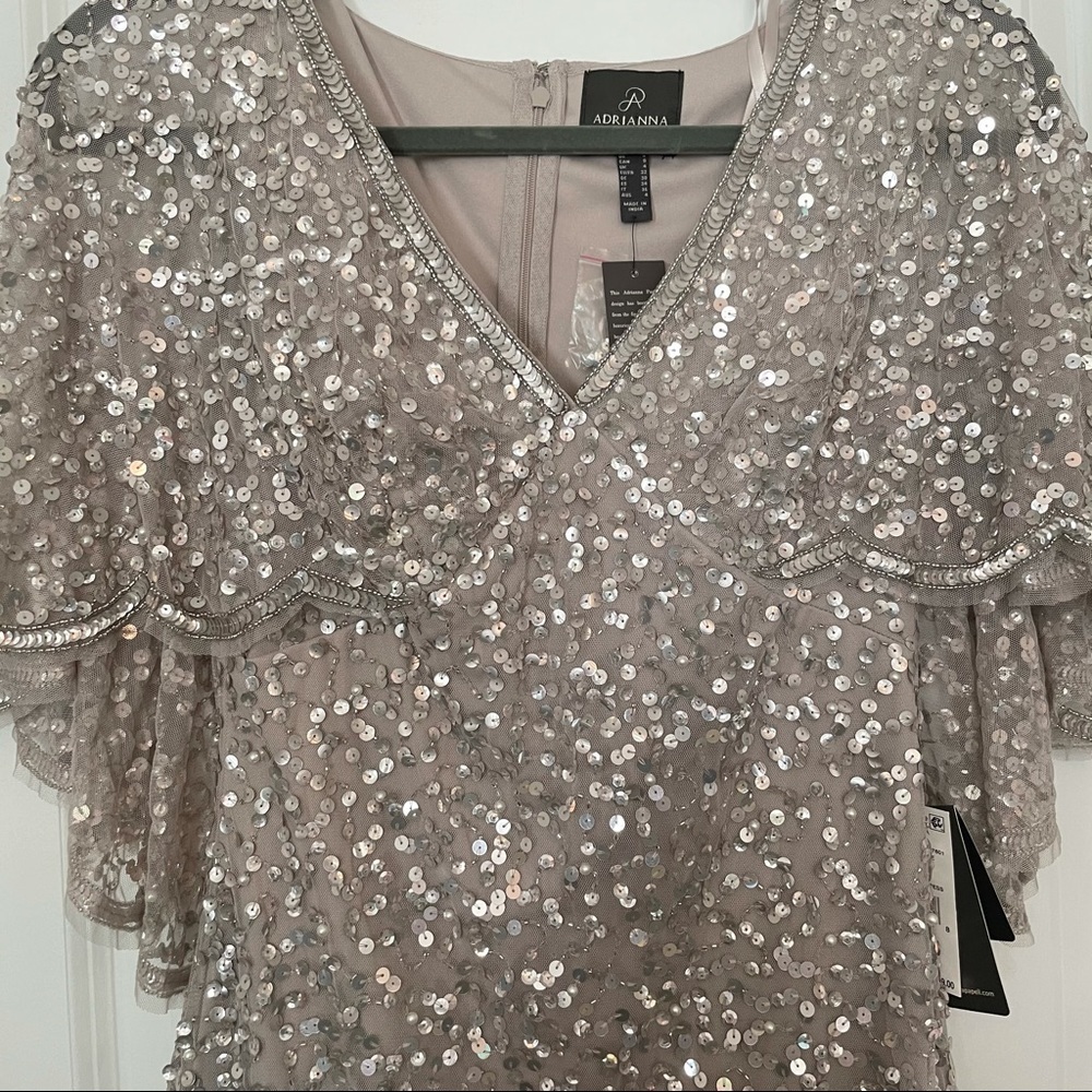 Adrianna Papell Cape Sleeve Sequin Short Dress 0 silver beaded party wedding 0 - Picture 7 of 7
